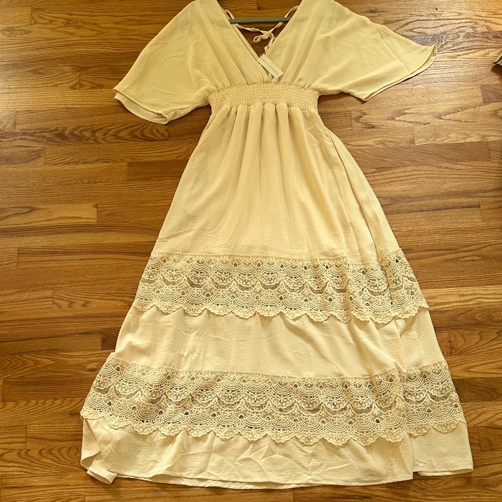 Elegant Cream Maxi Dress